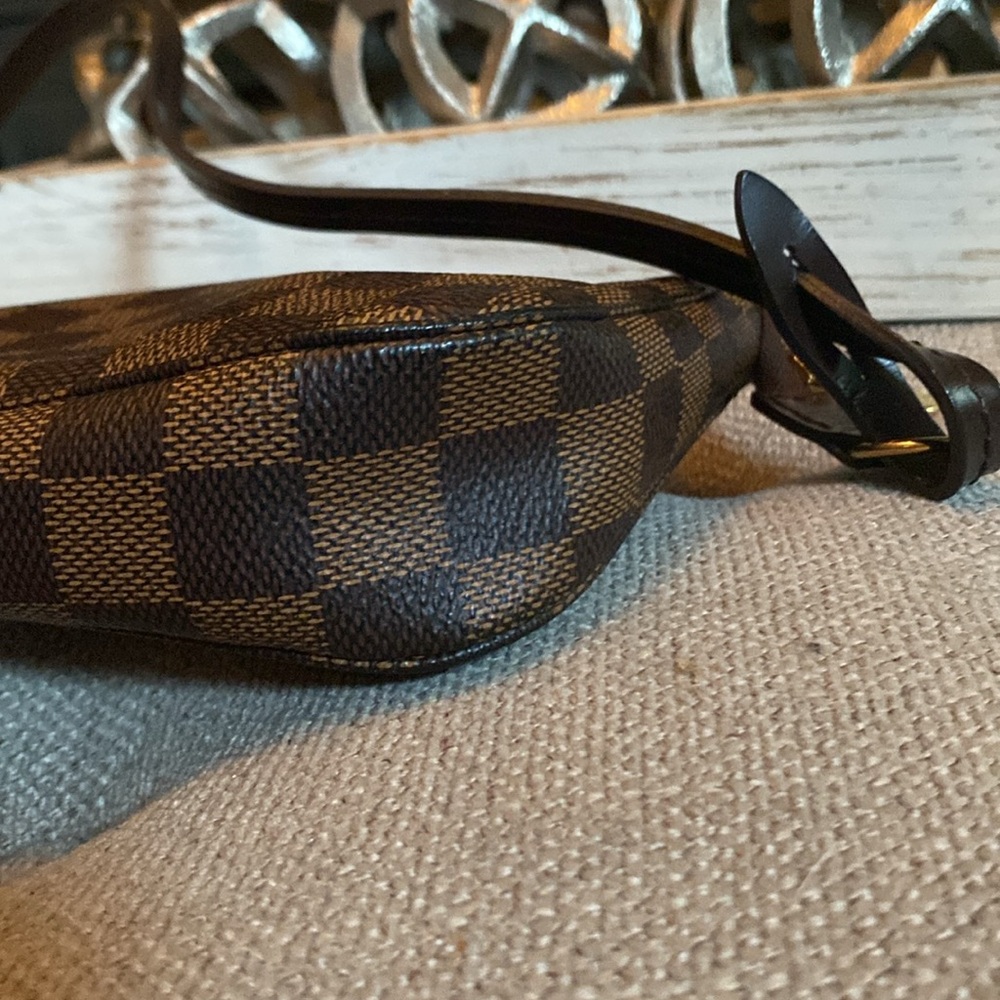 LOUIS VUITTON Damier Ebene Pochette Accessories shoulder bag/clutch - Picture 4 of 13